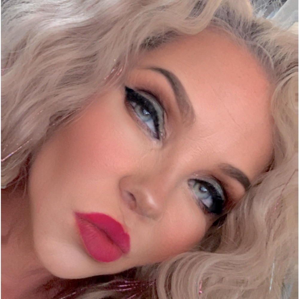 COPY - Meet your Posher!!! Like my other flyer too!!!!